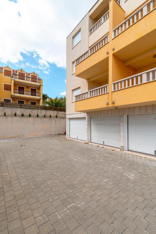 Apartment Angela Trogir Exterior foto