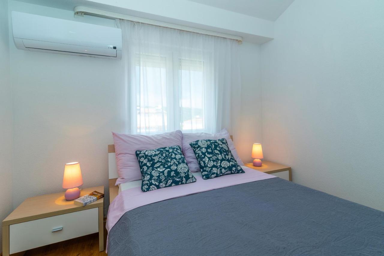 Apartment Angela Trogir Exterior foto